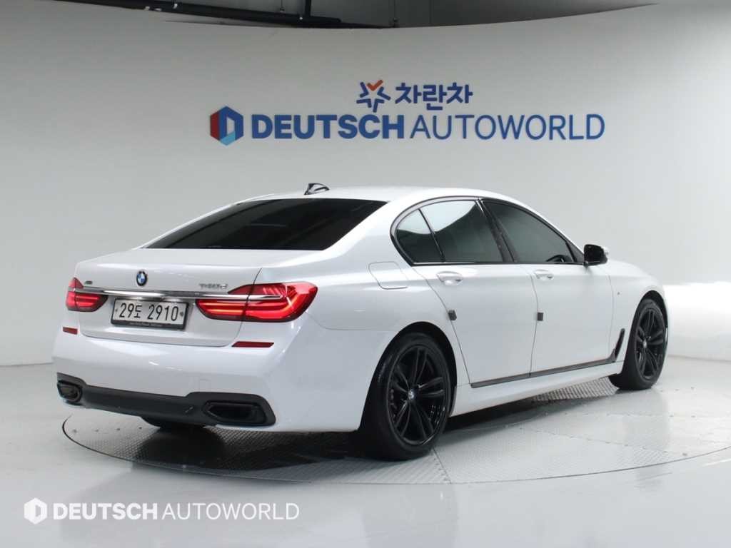 BMW 7시리즈 7시리즈 (G11) 740d xDrive M 스포츠 이미지 2