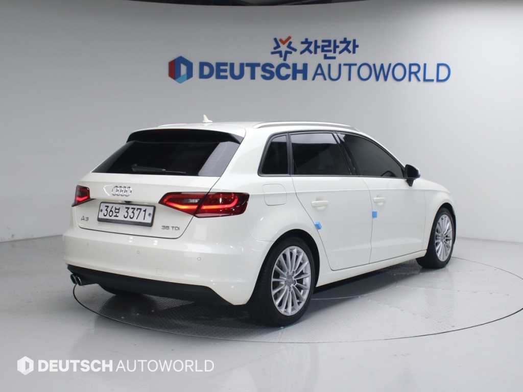 아우디 A3 뉴 A3 35 TDI 다이나믹 스포트백 이미지 2