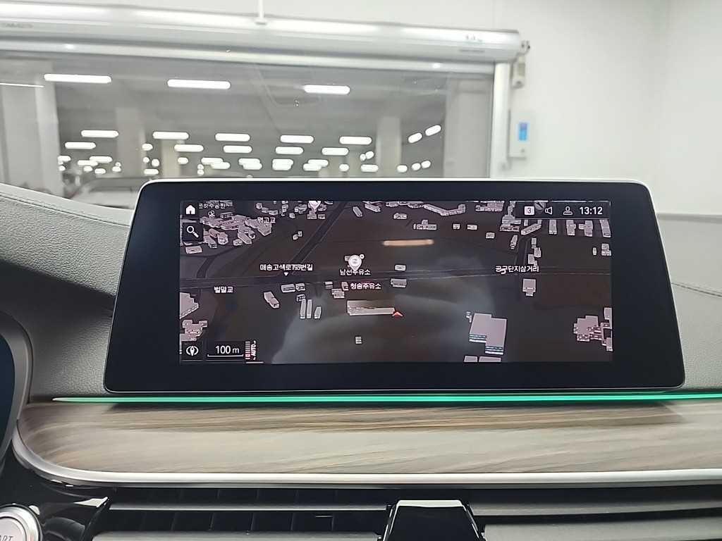 BMW 5시리즈 5시리즈 (G30) 520d M 스포츠 플러스 이미지 15
