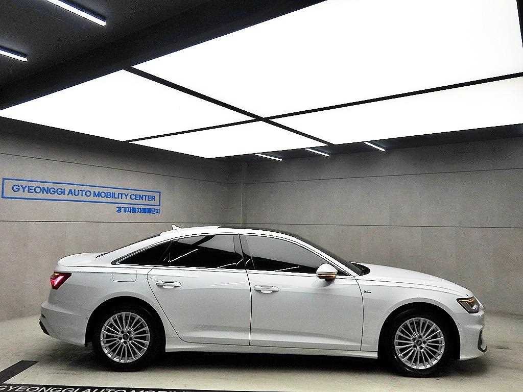 아우디 A6 A6 (C8) 40 TDI 프리미엄 이미지 2