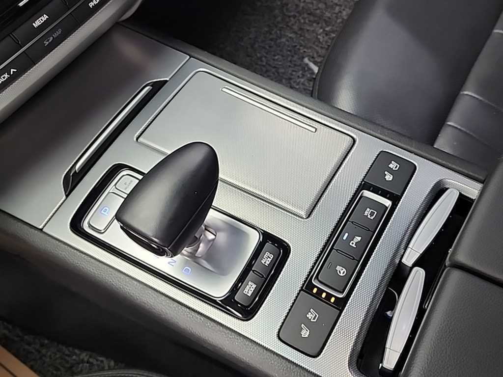 제네시스 G80 2.2D AWD 럭셔리 이미지 9