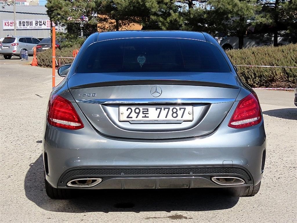 벤츠 C 클래스 C클래스 W205 C200 AMG LINE 이미지 4