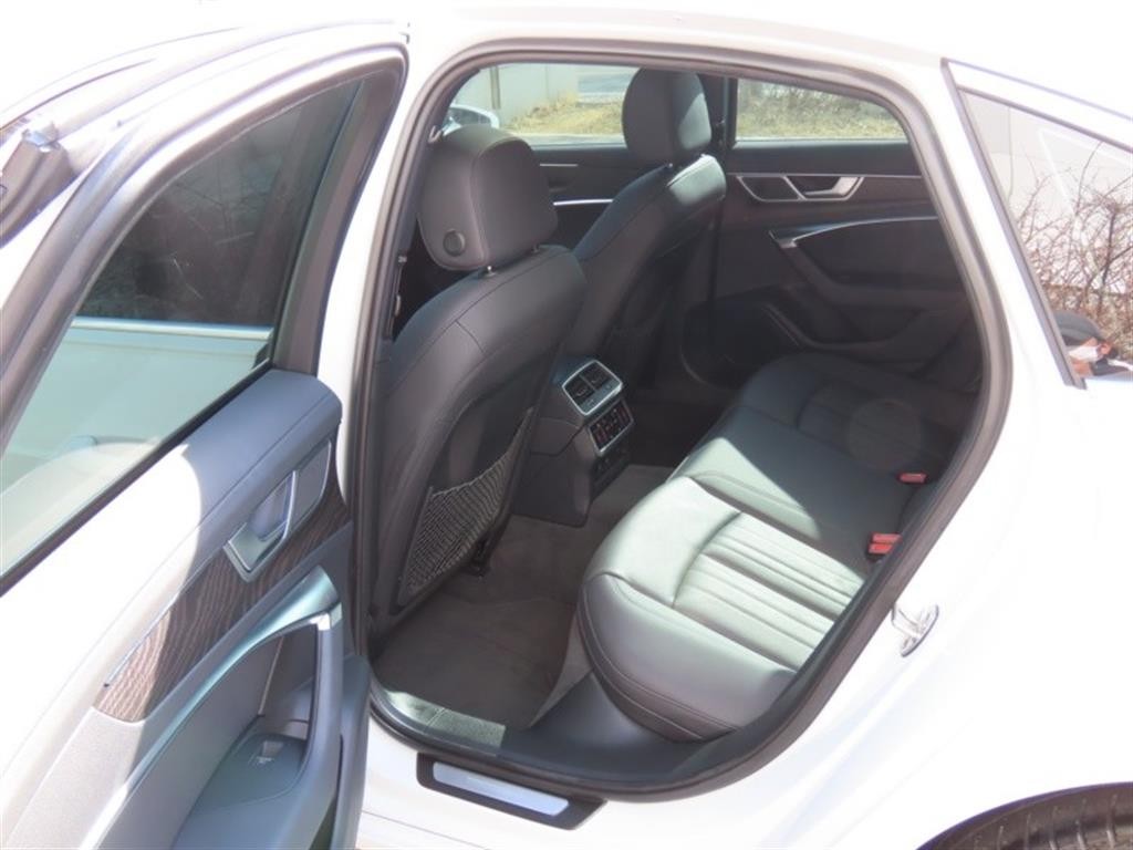 아우디 A6 A6 (C8) 45 TFSI 프리미엄 이미지 14