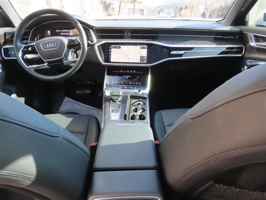 아우디 A6 A6 (C8) 45 TFSI 프리미엄 이미지 15