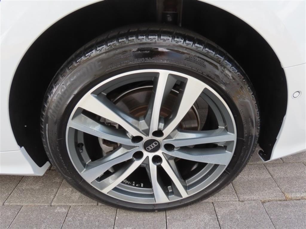 아우디 A6 A6 (C8) 45 TFSI 프리미엄 이미지 17