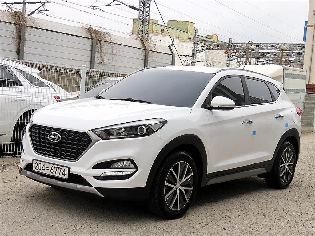 현대 투싼 올뉴투싼 디젤 1.7 2WD 모던 피버 이미지 2