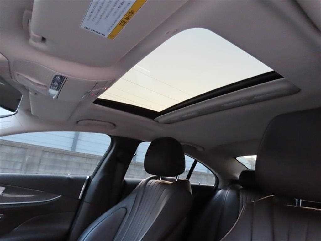 벤츠 CLS 클래스 CLS클래스 C257 CLS 300d AMG Line 이미지 17