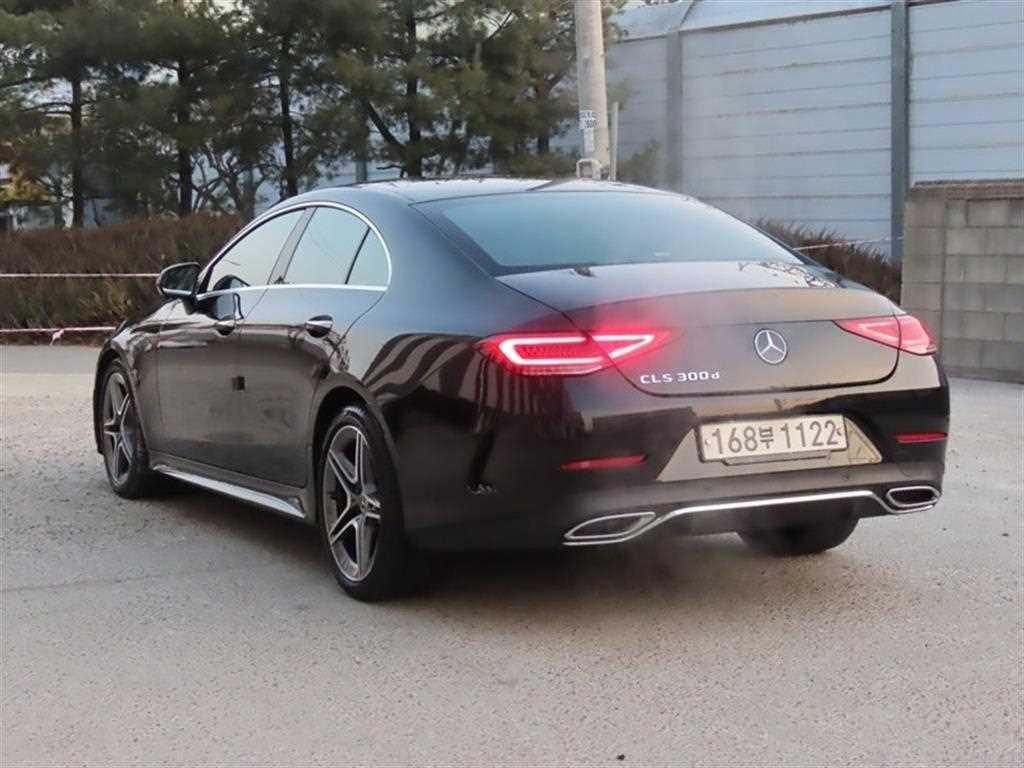 벤츠 CLS 클래스 CLS클래스 C257 CLS 300d AMG Line 이미지 3