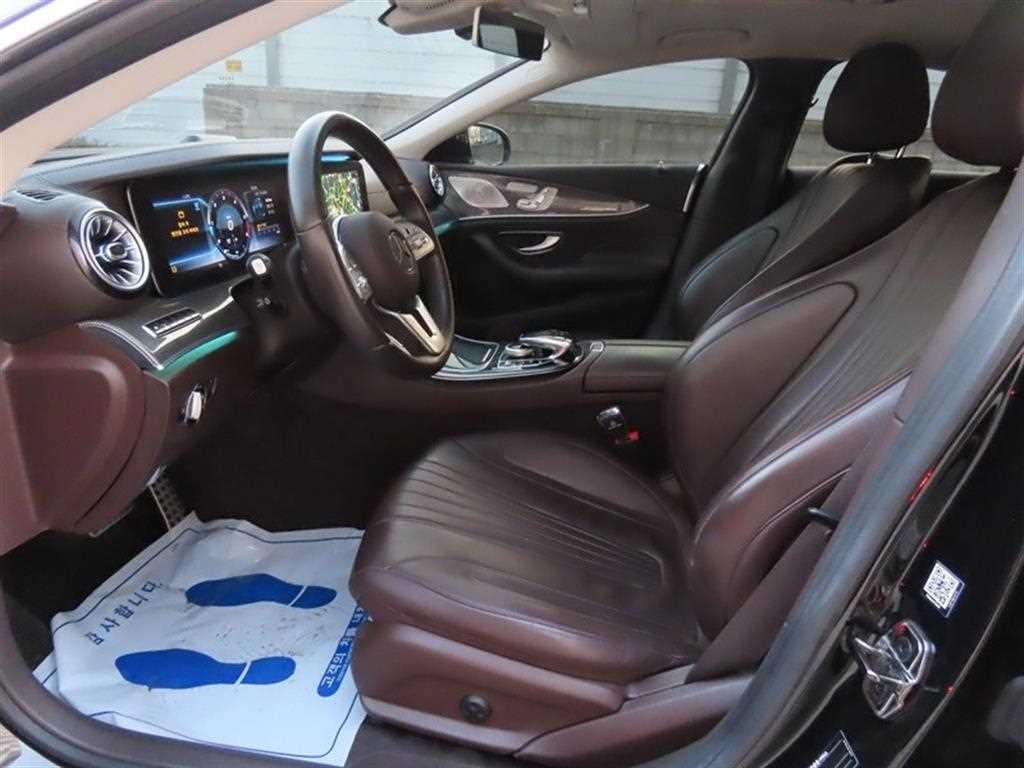 벤츠 CLS 클래스 CLS클래스 C257 CLS 300d AMG Line 이미지 5