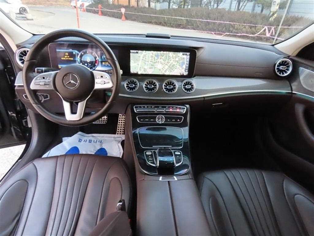 벤츠 CLS 클래스 CLS클래스 C257 CLS 300d AMG Line 이미지 8