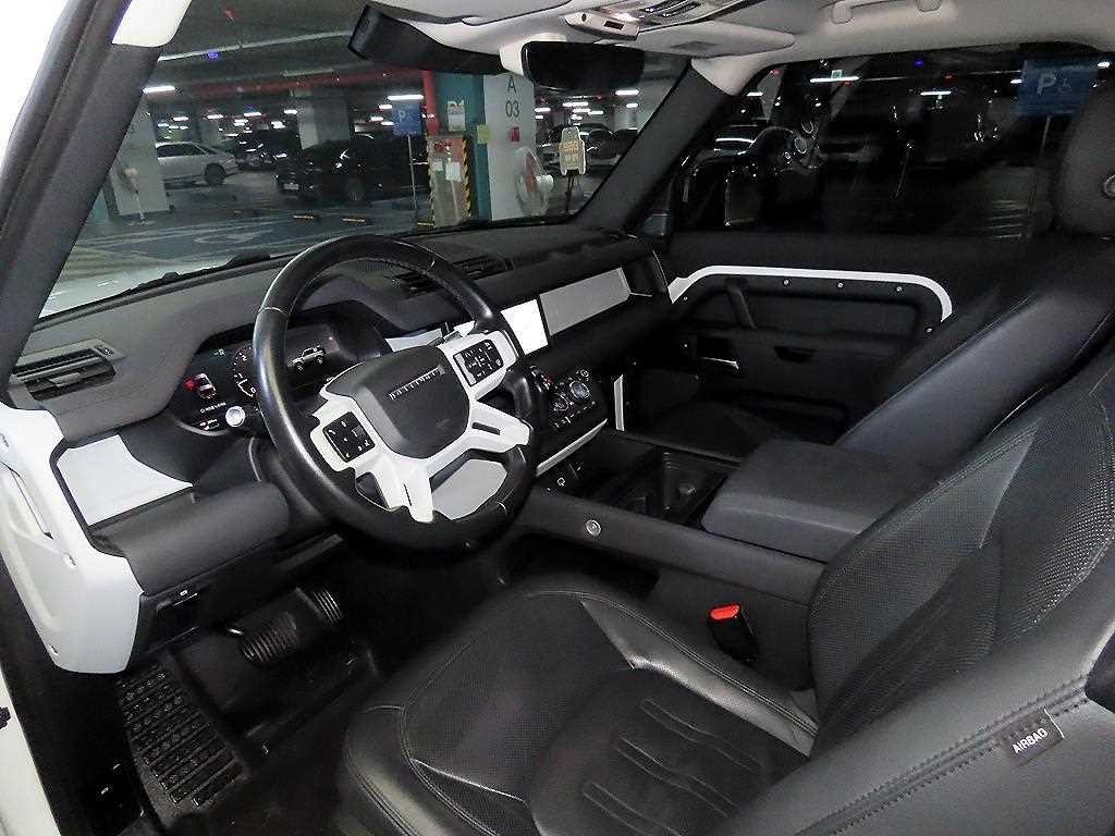 랜드로버 디펜더 디펜더 (L663) 90 D250 S 이미지 10