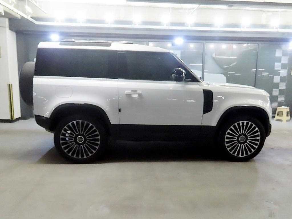 랜드로버 디펜더 디펜더 (L663) 90 D250 S 이미지 3