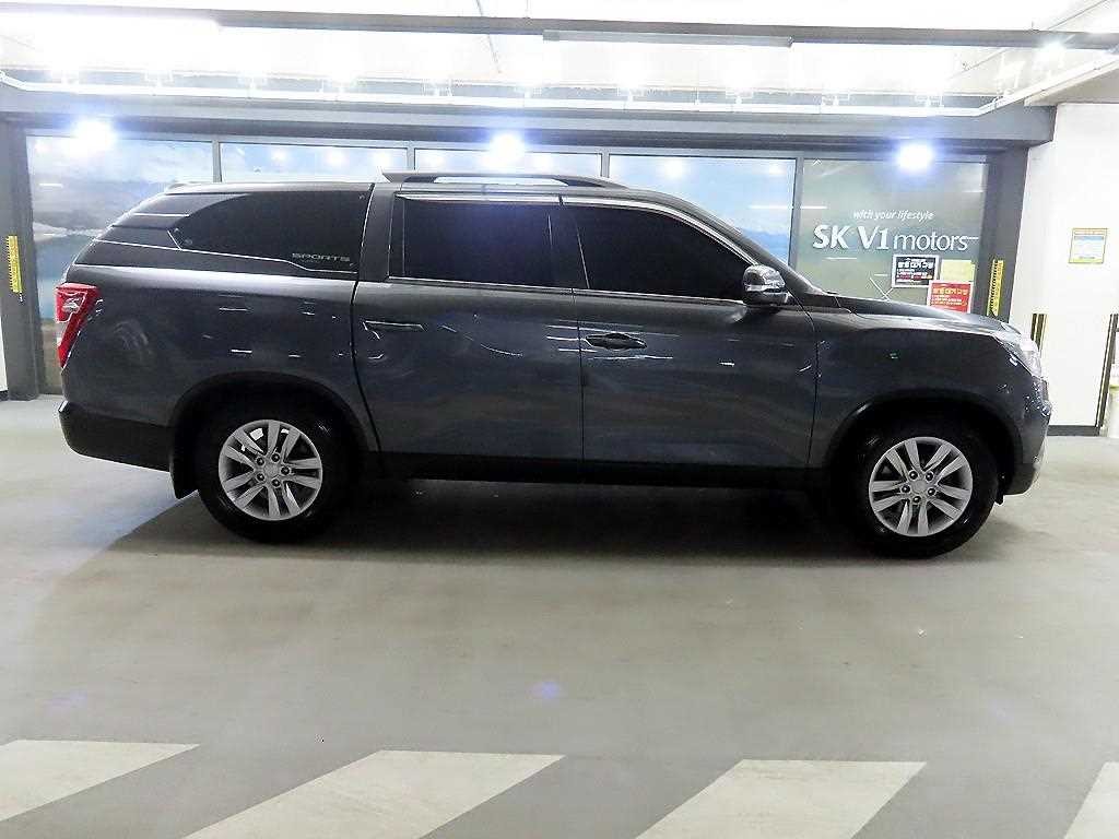 KG모빌리티(쌍용) 렉스턴 렉스턴 스포츠 4WD 디젤 2.2 프레스티지 이미지 3