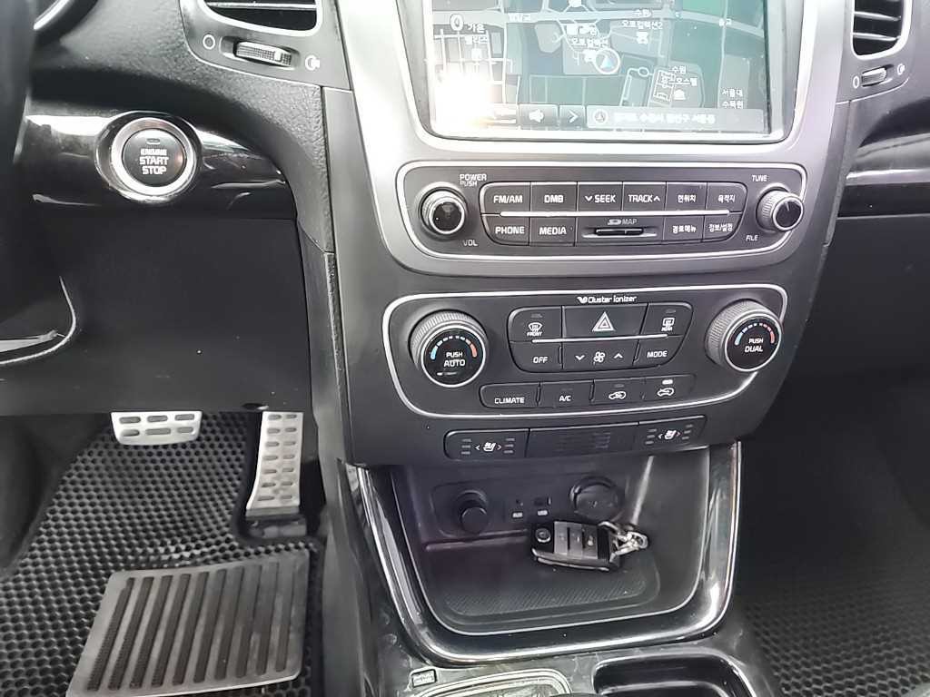 기아 쏘렌토 뉴 쏘렌토 R 4WD 2.0 프레스티지 이미지 10