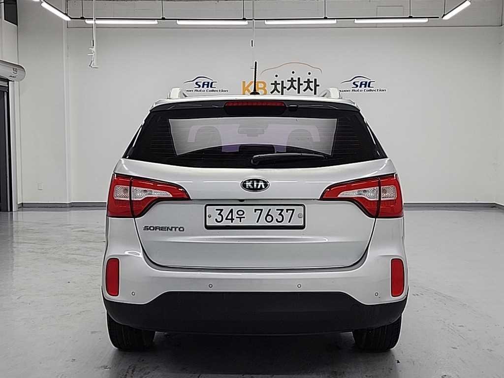 기아 쏘렌토 뉴 쏘렌토 R 4WD 2.0 프레스티지 이미지 3