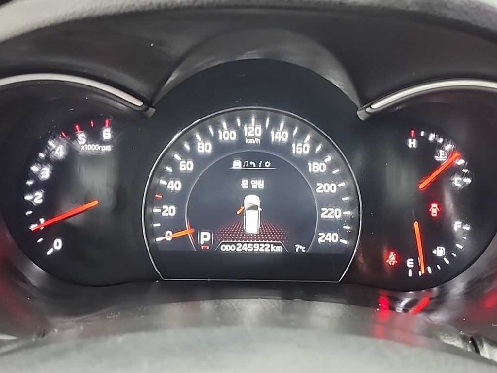 기아 쏘렌토 뉴 쏘렌토 R 4WD 2.0 프레스티지 이미지 6