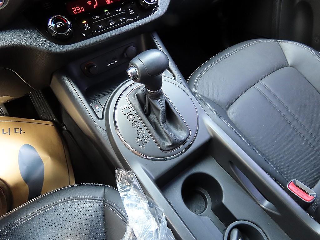기아 스포티지 스포티지 R 2WD TLX 최고급형 이미지 10