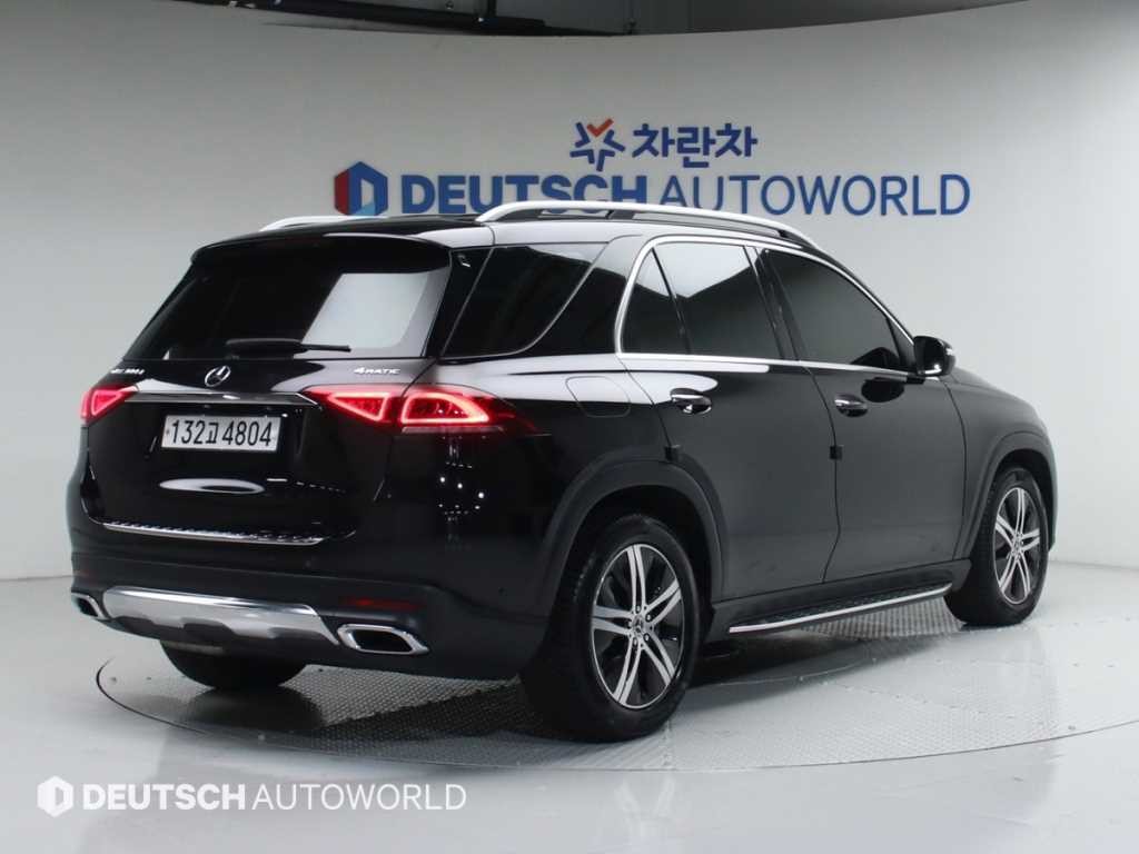 벤츠 GLE 클래스 GLE 클래스 W167 GLE 300d 4MATIC 이미지 2