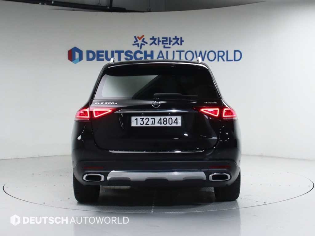 벤츠 GLE 클래스 GLE 클래스 W167 GLE 300d 4MATIC 이미지 4