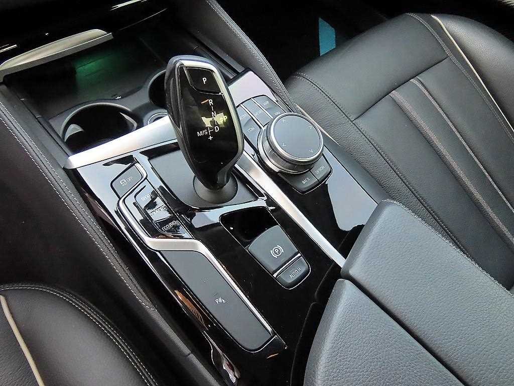 BMW 5시리즈 5시리즈 (G30) 520i 럭셔리 이미지 11
