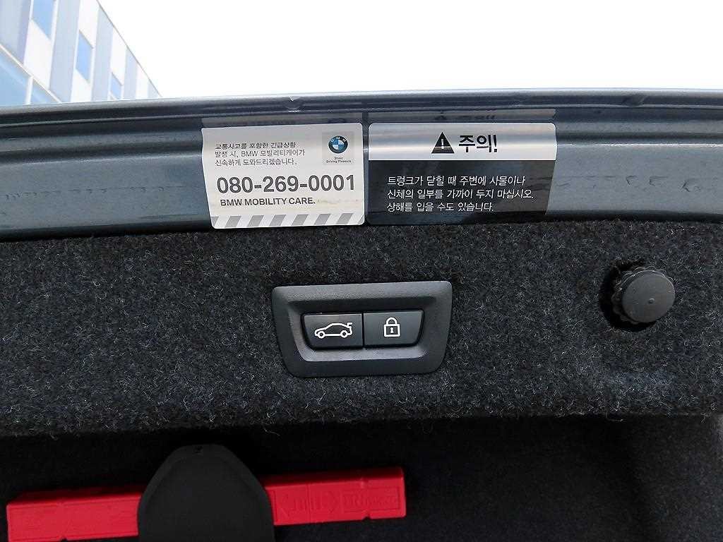 BMW 5시리즈 5시리즈 (G30) 520i 럭셔리 이미지 18