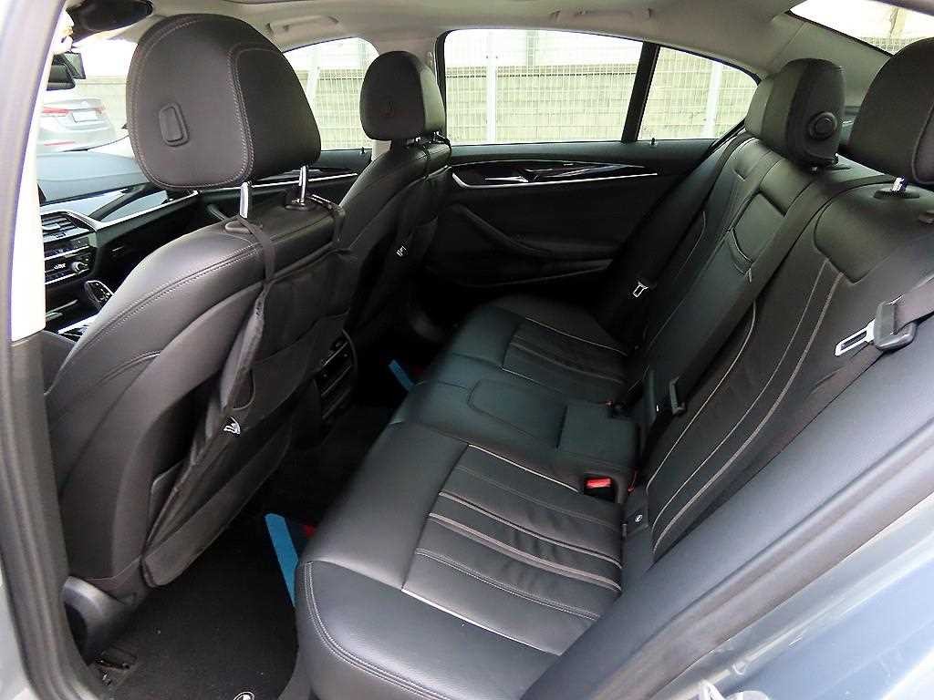 BMW 5시리즈 5시리즈 (G30) 520i 럭셔리 이미지 6