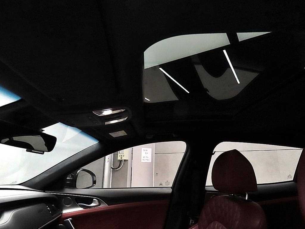 기아 스팅어 스팅어 마이스터 2WD 3.3 GT 마스터즈 터보 패키지 이미지 17