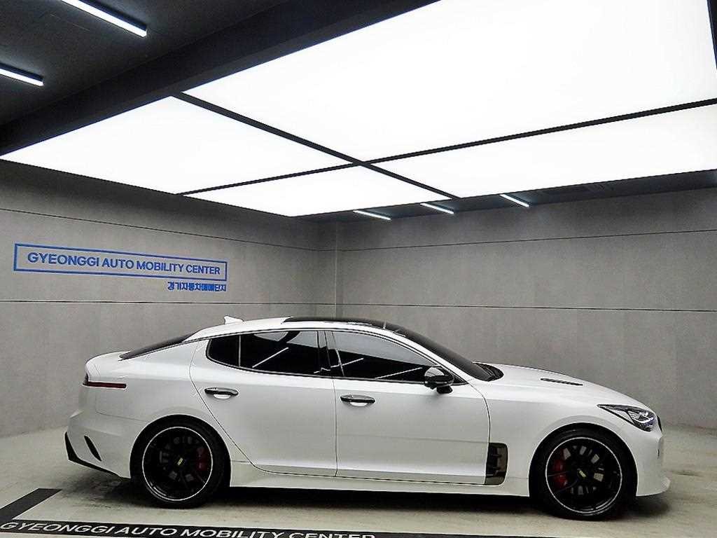 기아 스팅어 스팅어 마이스터 2WD 3.3 GT 마스터즈 터보 패키지 이미지 2