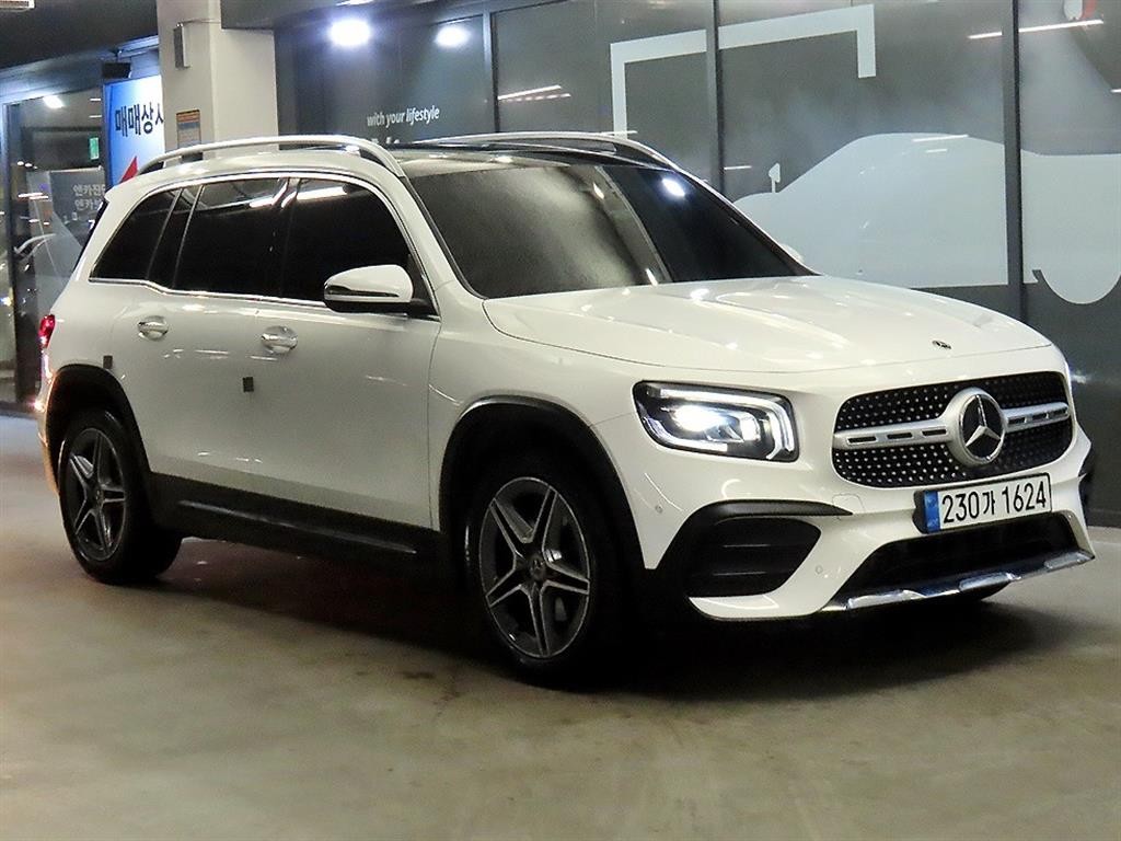 벤츠 GLB 클래스 GLB클래스 X247 GLB 250 4MATIC 이미지 1