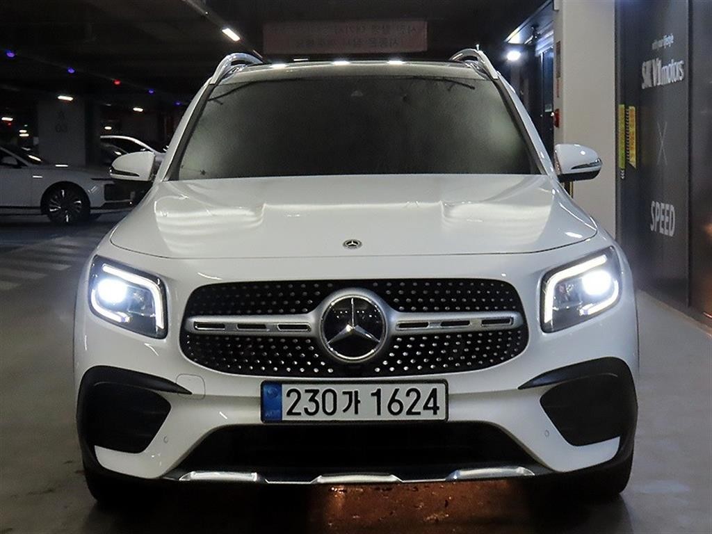 벤츠 GLB 클래스 GLB클래스 X247 GLB 250 4MATIC 이미지 2