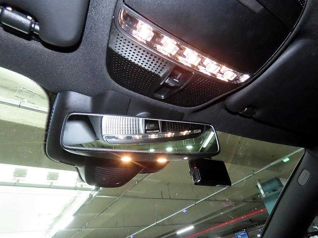 벤츠 E 클래스 E-클래스 W213 E220d 쿠페 이미지 16
