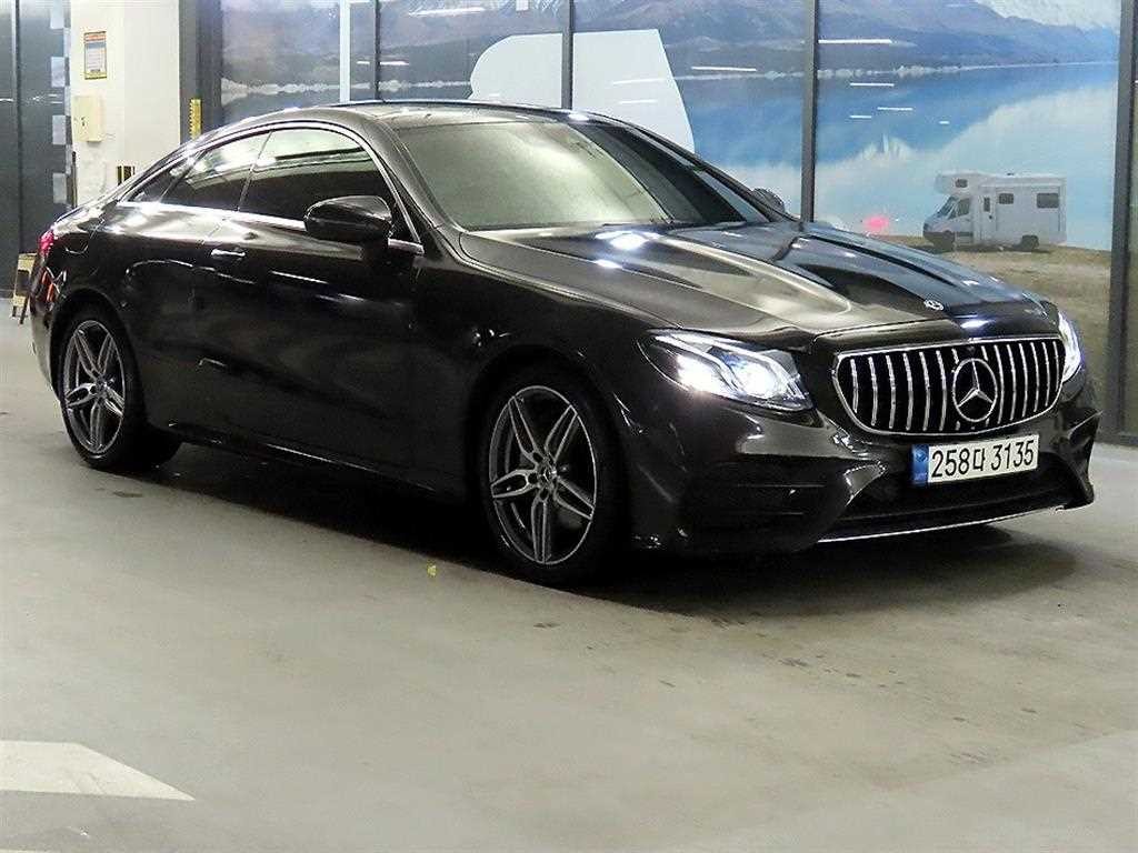 벤츠 E 클래스 E-클래스 W213 E220d 쿠페 이미지 2