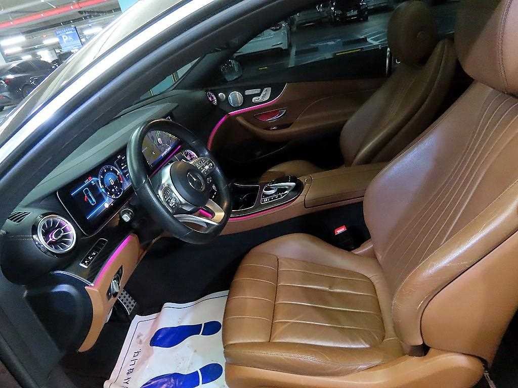 벤츠 E 클래스 E-클래스 W213 E220d 쿠페 이미지 6