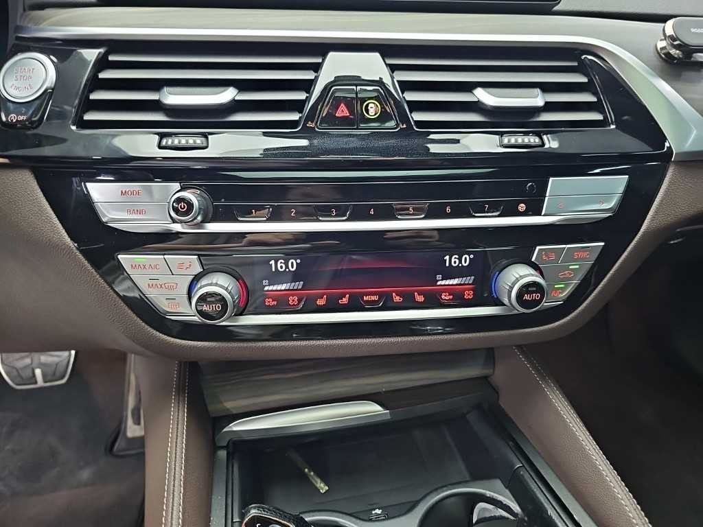 BMW 5시리즈 5시리즈 (G30) 530i M 스포츠 플러스 이미지 10