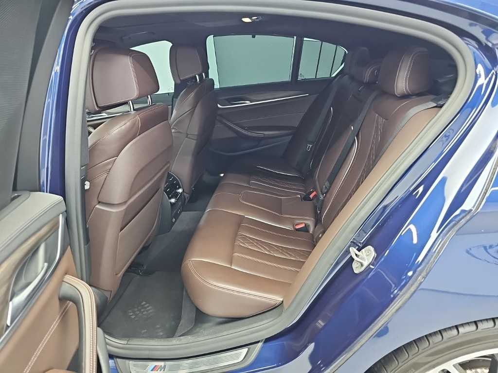 BMW 5시리즈 5시리즈 (G30) 530i M 스포츠 플러스 이미지 12