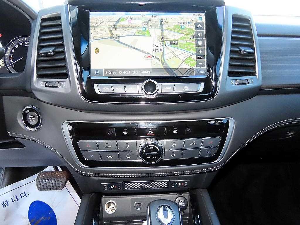 KG모빌리티(쌍용) 렉스턴 G4렉스턴 디젤 2.2 4WD 마제스티 스페셜 이미지 13