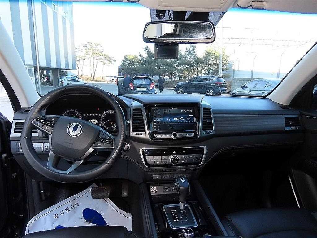 KG모빌리티(쌍용) 렉스턴 G4렉스턴 디젤 2.2 4WD 마제스티 스페셜 이미지 7