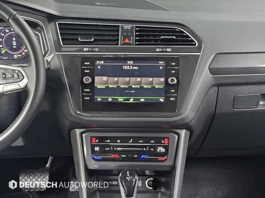 폭스바겐 티구안 티구안(2세대) 2.0 TDI 프리미엄 이미지 14