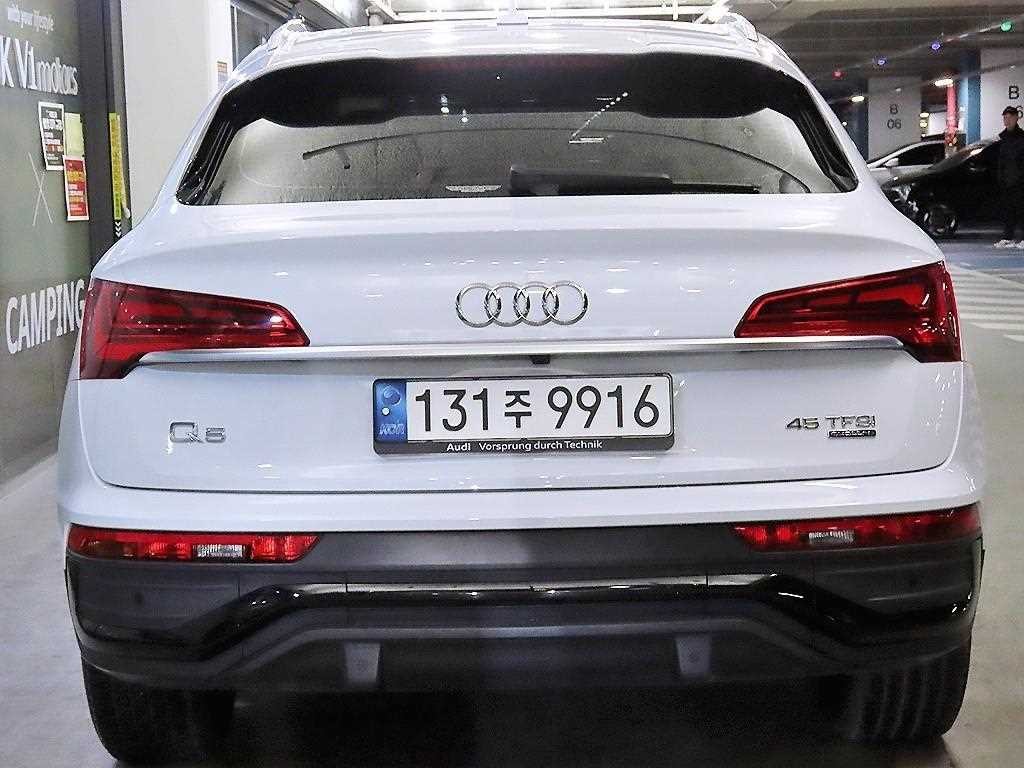 아우디 Q5 Q5 (FY) 45 TFSI 콰트로 프리미엄 스포트백 이미지 5