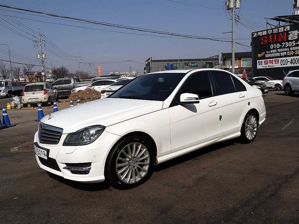 벤츠 C 클래스 C클래스 W204 C200 CGI 이미지 2