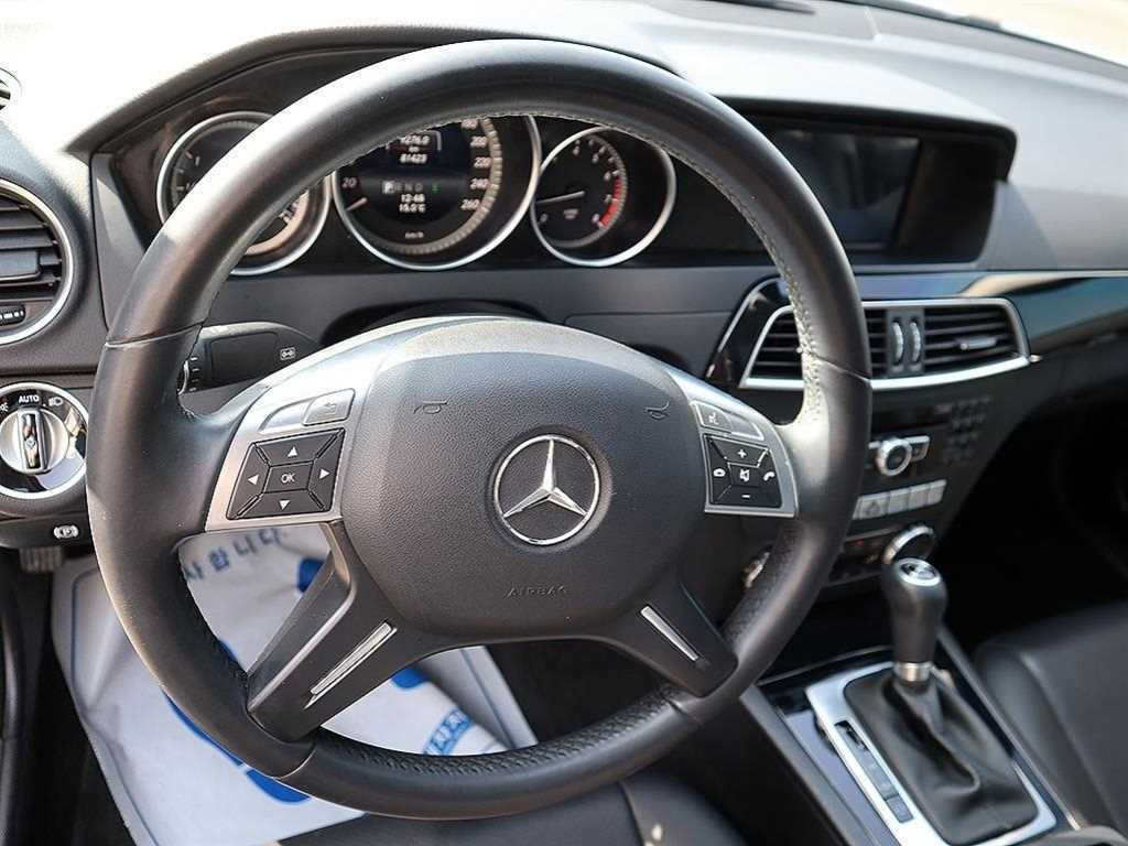 벤츠 C 클래스 C클래스 W204 C200 CGI 이미지 8