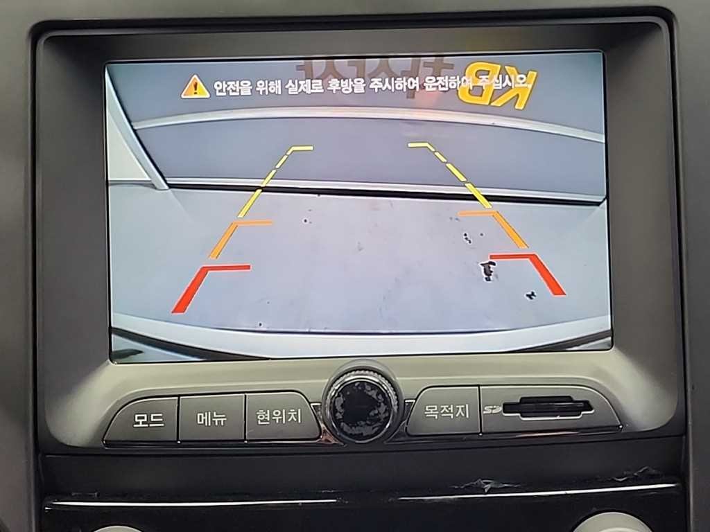 KG모빌리티(쌍용) 코란도 코란도투리스모 4WD GT 11인승 이미지 15