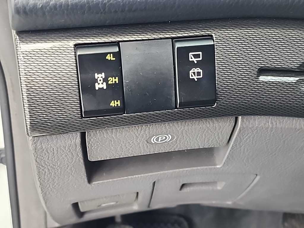 KG모빌리티(쌍용) 코란도 코란도투리스모 4WD GT 11인승 이미지 19