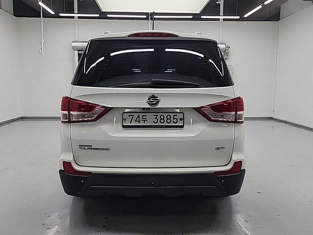 KG모빌리티(쌍용) 코란도 코란도투리스모 4WD GT 11인승 이미지 3