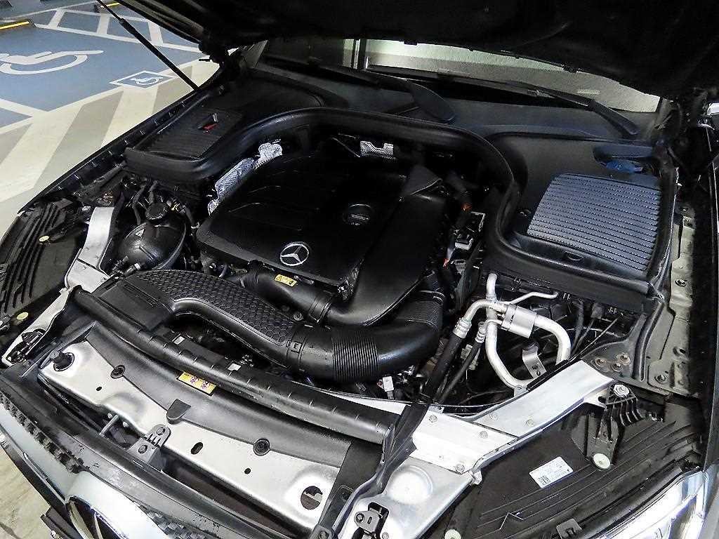 벤츠 GLC 클래스 GLC클래스 X253 GLC 300 4MATIC 프리미엄 이미지 19