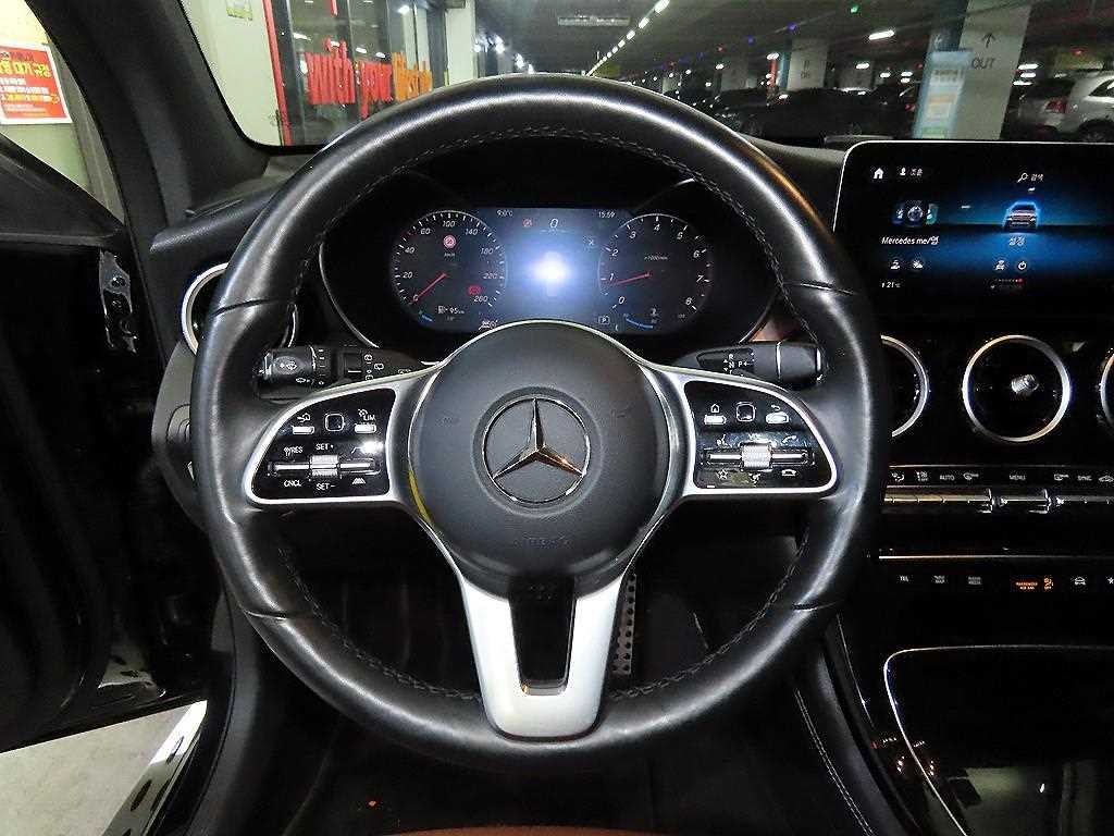 벤츠 GLC 클래스 GLC클래스 X253 GLC 300 4MATIC 프리미엄 이미지 8