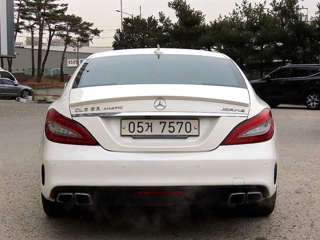 벤츠 CLS 클래스 CLS클래스 W218 CLS 63 AMG 4MATIC 이미지 4