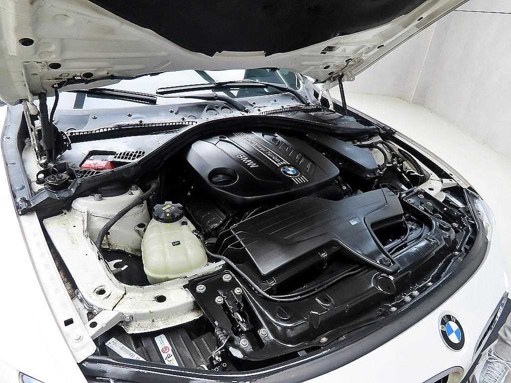 BMW 3시리즈 3시리즈 (F30) 320d 이미지 19