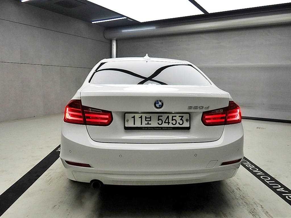 BMW 3시리즈 3시리즈 (F30) 320d 이미지 3