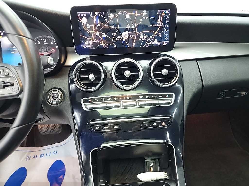 벤츠 C 클래스 C클래스 W205 C200 아방가르드 이미지 10
